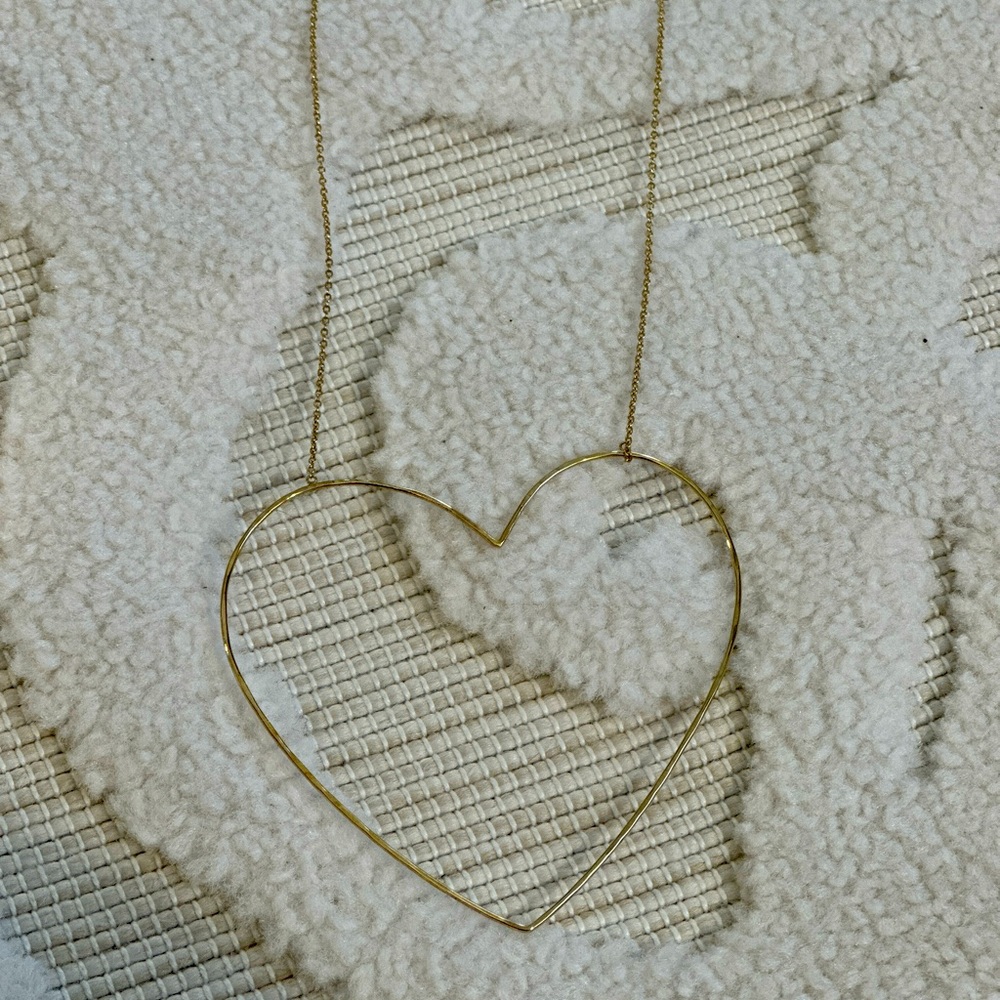 Stella & Dot gold Heart Necklace